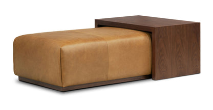 Pouf in pelle Jarmo con tavolo in noce